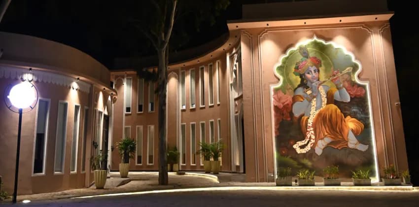Kadamb Kuteer Hotel and Resort, Vrindavan