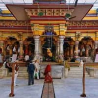 Dwarkadhish Temple, Mathura.