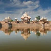 Kusum Sarovar, Govardhan